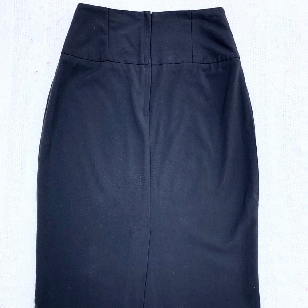 Button pencil skirt - Picture 4 of 7